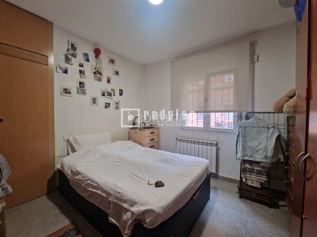 Foto ba6a02e0-3c96-4e9a-9857-d5489b1c2988. Pis amb calefacció a Los Cármenes Madrid