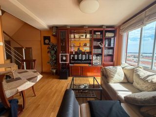 Penthouse  De hilario sangrador. Ático exclusivo con terraza y vistas en latina
