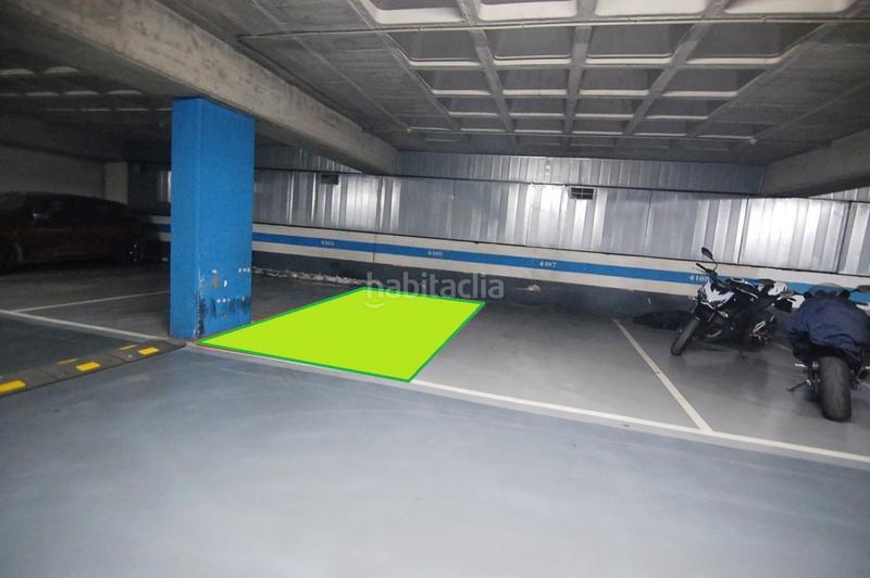 Foto 98c47c3a-d2b5-4755-9ec6-38c21b08529d. Parking voiture dans Llefià Badalona