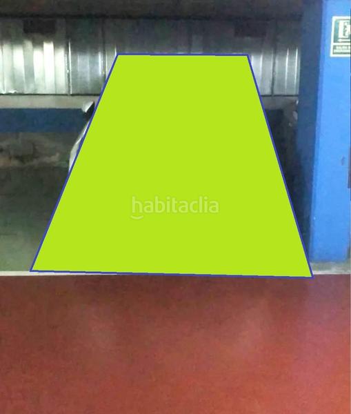 Foto 4aef1fdc-7cd4-4627-a84a-562c483d08a2. Posto auto in Llefià Badalona