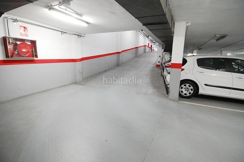 Foto e0ee032a-1b6b-4afc-b446-70f9d84a847e. Posto auto in La Salut Badalona