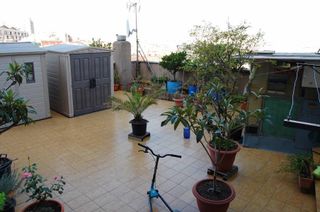 Piso en Santa Rosa. Estupendo piso con terraza 70 m2