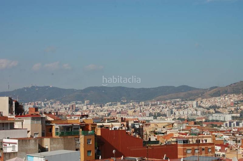 Foto 6724786b-5f0c-433b-853b-9756a51a5714. Piso estupendo piso con terraza 70 m2 en Santa Rosa Santa Coloma de Gramenet