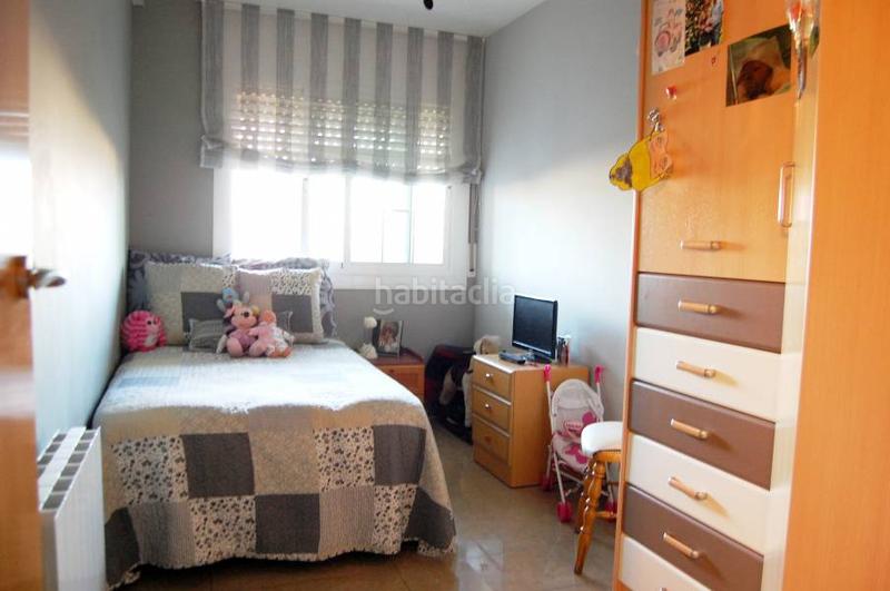 Foto 728bae06-3aee-4ed7-8857-dce52458cee8. Piso estupendo piso con terraza 70 m2 en Santa Rosa Santa Coloma de Gramenet