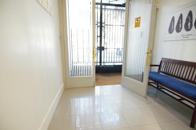 Foto 3cc988e4-4967-419e-86d6-e35c01b5b640. Alquiler local comercial  en alquiler av. diagonal en Barcelona