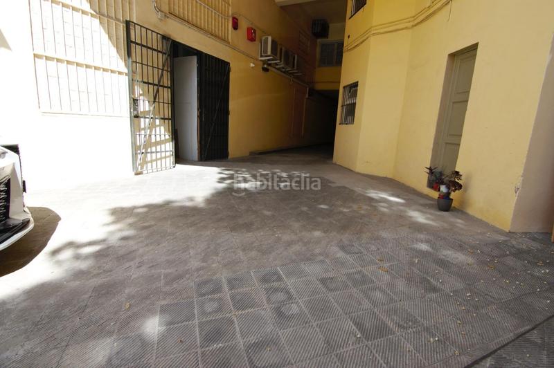 Foto d56f770d-93f1-4029-9e41-314b35f4eab1. Alquiler local comercial  en alquiler av. diagonal en Barcelona