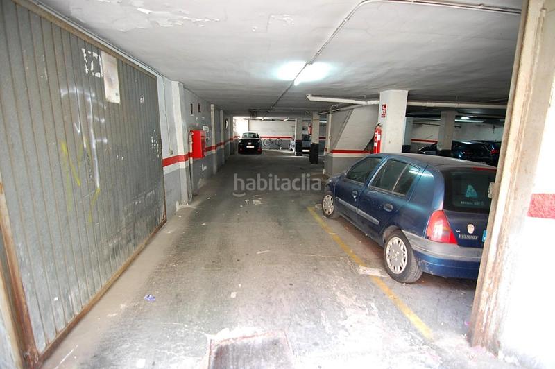 Foto 14fd66a6-597f-445e-a1a0-03d632b2b6e2. Lloguer aparcament cotxe a Llefià Badalona