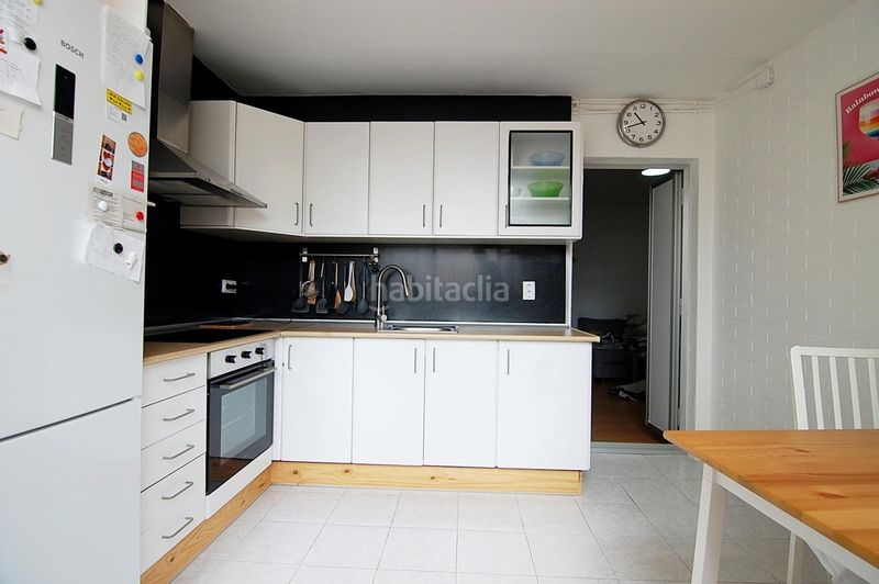 Foto fd148be9-0dd3-48a1-bb25-5ef571609e68. Pis a La Salut Badalona