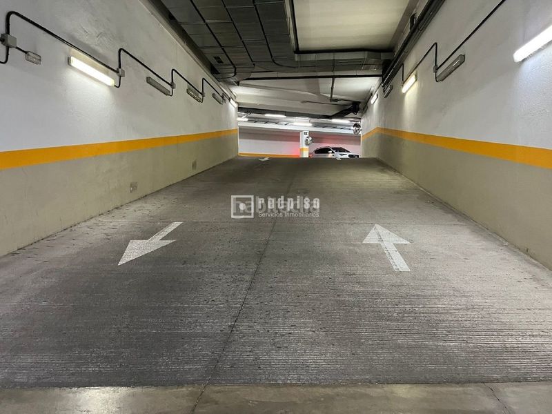 Foto 191d13eb-d631-48ce-a83b-887e1a3f1076. Flat with heating parking in Centro Alcobendas