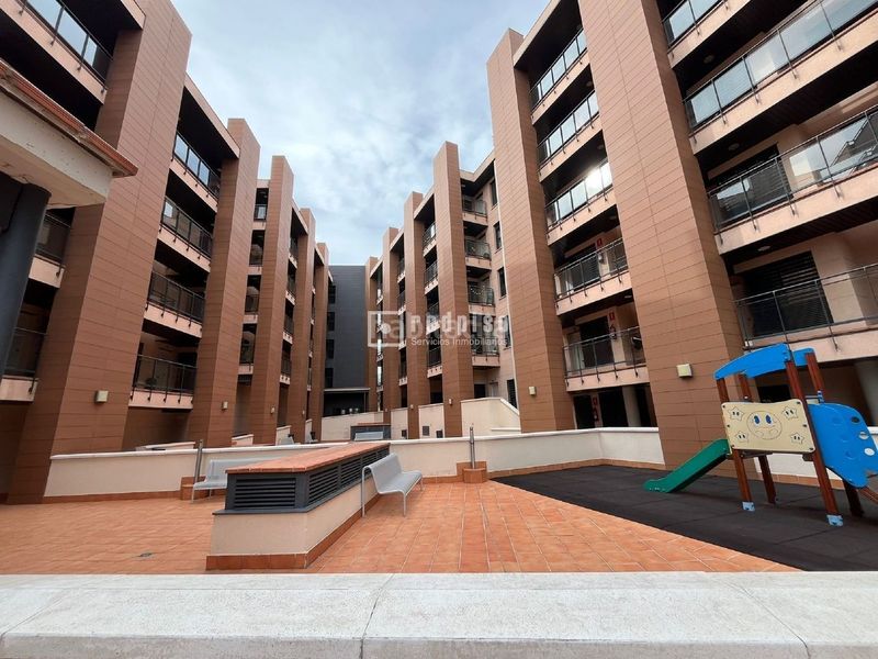 Foto 84f97c91-4c56-4c49-babf-272523d0136f. Flat with heating parking in Centro Alcobendas