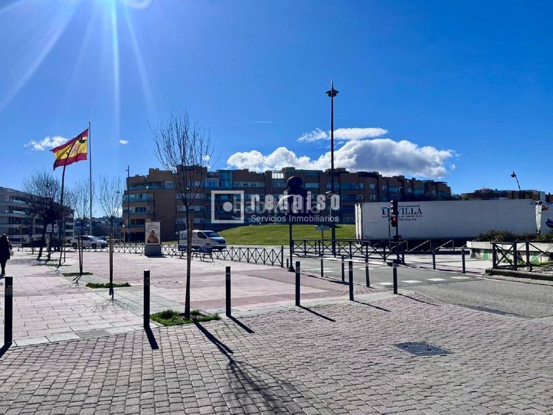 Foto 3982b12b-faca-4ced-b93e-283a6cebdfe2. Local comercial en Centro Alcobendas