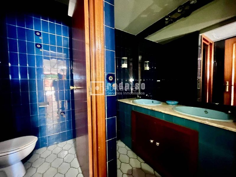Foto f467582d-f7d8-4664-bffa-782dfbcc1990. Local comercial en Centro Alcobendas