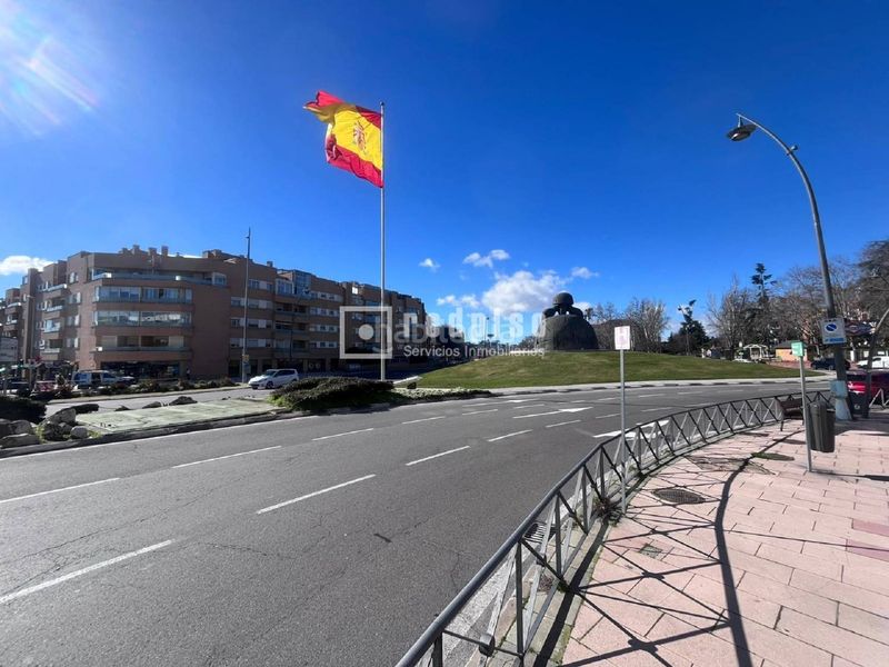 Foto ff470198-15f7-4dba-8157-4a8fa573799d. Local comercial en Centro Alcobendas