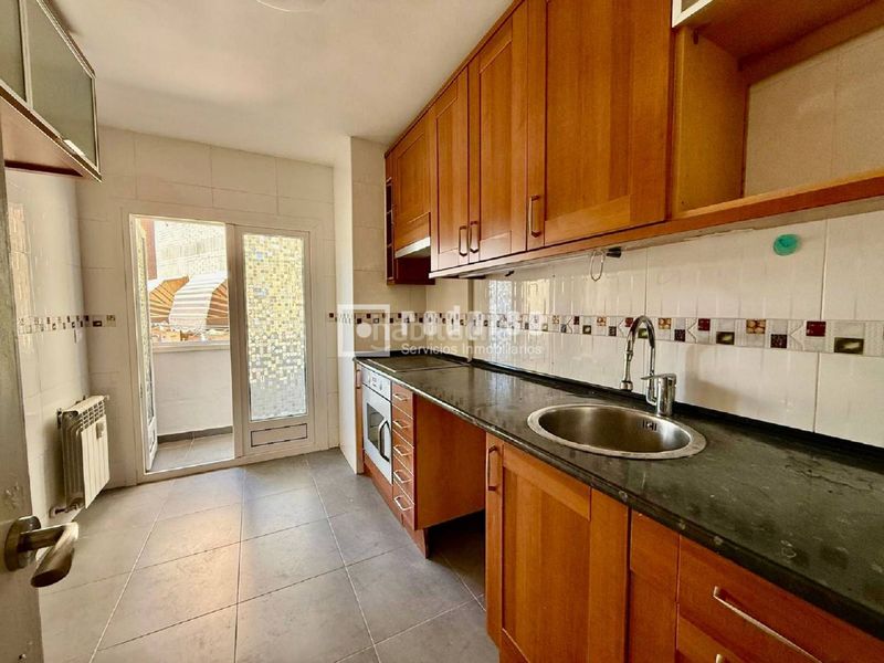 Foto 99c821cd-84d8-414a-9f5d-6ea12577bfc4. Flat with heating in Centro Alcobendas