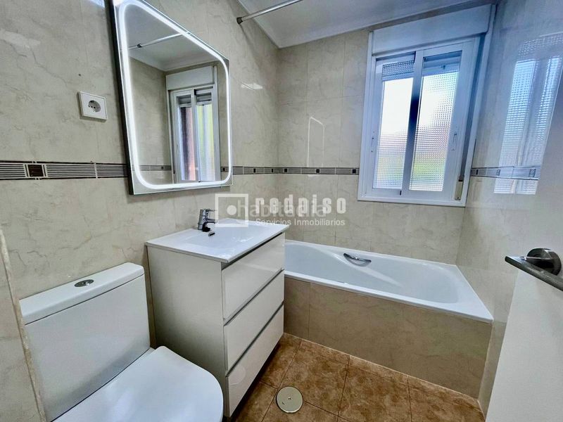 Foto 6f4f6e12-faed-45e3-8588-784a3e37653a. Pis amb calefacció piscina a Ensanche Alcobendas