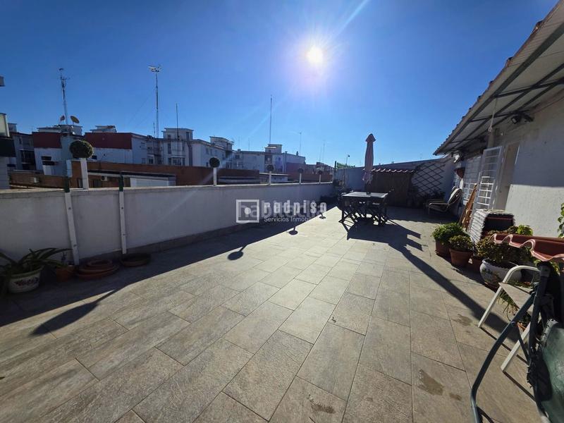 Foto 65aabfc7-1d57-4ad0-81ae-35d3a0e6151e. Penthouse with heating in Zona Renfe Alcorcón