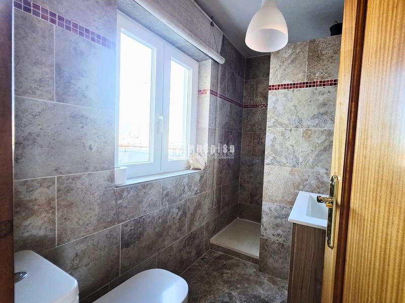 Foto f5696c78-e3b9-448c-b0a7-e52f36711554. Penthouse with heating in Zona Renfe Alcorcón