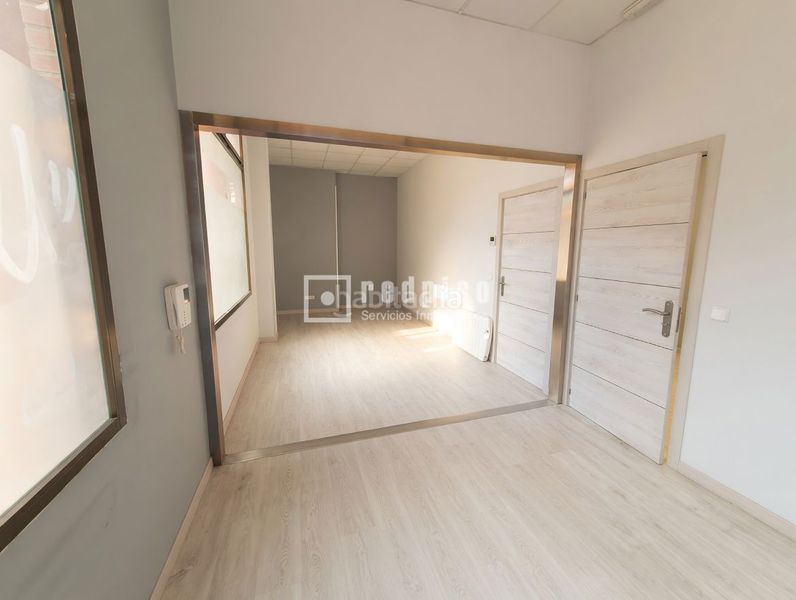 Foto be18a4a1-be0d-4796-94f0-8333c1e2f0c6. Local comercial a Zona Renfe Alcorcón