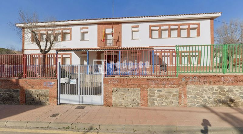 Foto 3b854456-cad1-40a4-afd0-2bb33718e901. Xalet amb calefacció aparcament a Camarena