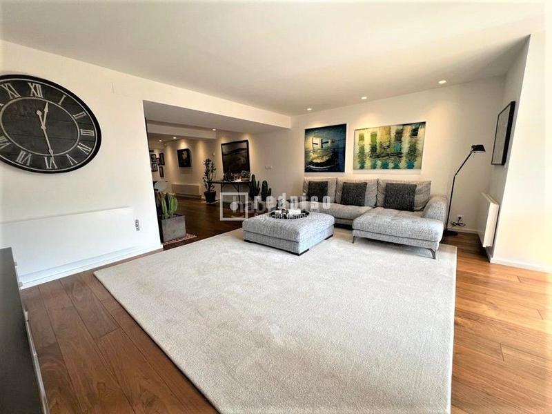 Foto 44a10ea9-1952-4670-8464-7943dcad3bb2. Appartamento con riscaldamento in Casco Antiguo Burgos