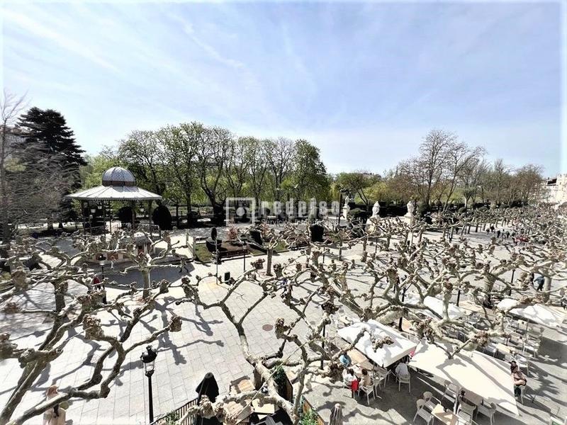 Foto d0c5f1eb-2b20-42c6-90bb-30b078a321fb. Appartamento con riscaldamento in Casco Antiguo Burgos