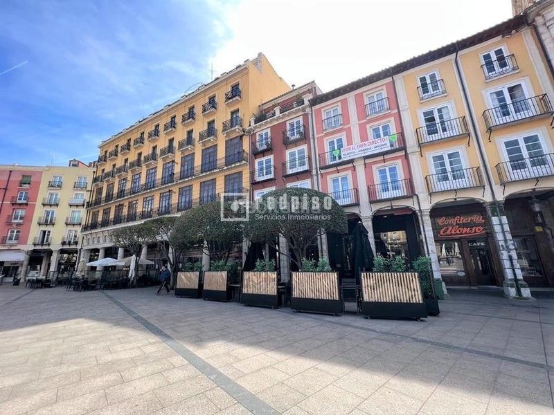 Foto dddc564a-c8d4-4689-935d-5127fbfa6a40. Appartamento con riscaldamento in Casco Antiguo Burgos