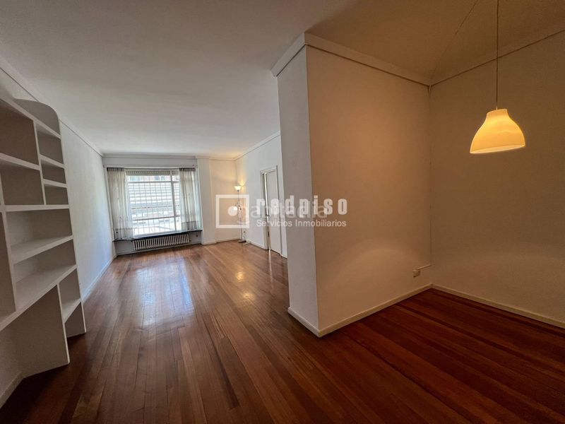 Foto d61eb3fb-8292-43e1-b818-7e3705255d94. Pis amb calefacció aparcament a Almagro Madrid