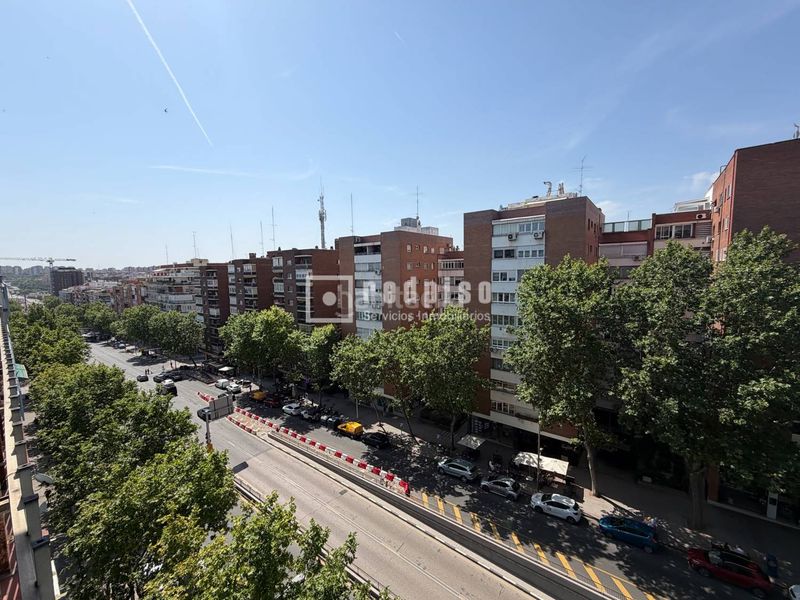 Foto 5d393dd5-5d6c-4e1e-be69-7323c0dd479a. Pis amb calefacció aparcament a Niño Jesús Madrid