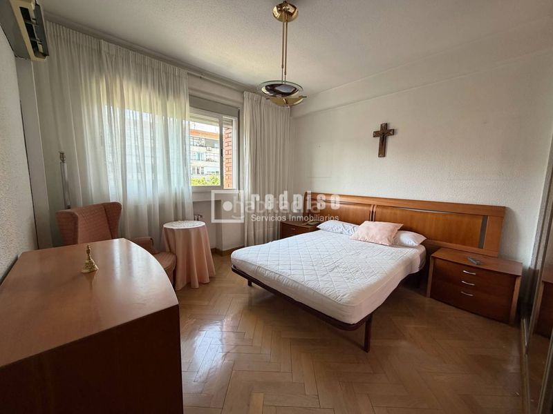 Foto f958c3e5-e2e4-4438-b557-c79fea8d0abe. Pis amb calefacció aparcament a Niño Jesús Madrid