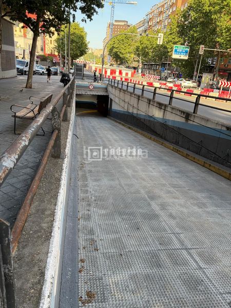 Foto 95c95026-587d-4bde-a7d5-d57a8c5c9a42. Aparcament cotxe a Niño Jesús Madrid