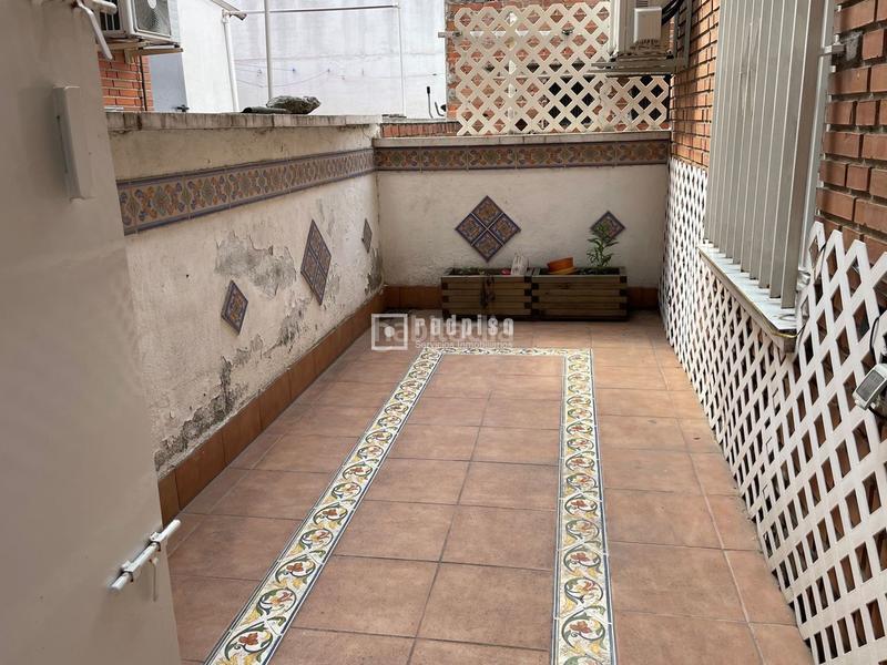 Foto 07eb639d-e5c8-41f6-a5bd-623a5684c24d. Piso excelente vivienda en calle boltaña para entrar a vivir en Madrid