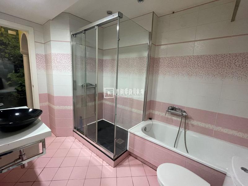 Foto 234806b9-cefa-4f6f-8ca0-ff048259b207. Piso excelente vivienda en calle boltaña para entrar a vivir en Madrid