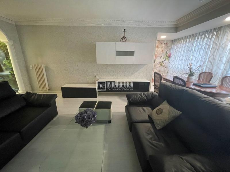 Foto 9578dc43-0a55-4230-869e-784d0461bcc2. Piso excelente vivienda en calle boltaña para entrar a vivir en Madrid