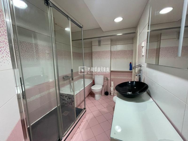 Foto a79c3aa0-9c7f-4196-82cc-dca2f5311768. Piso excelente vivienda en calle boltaña para entrar a vivir en Madrid