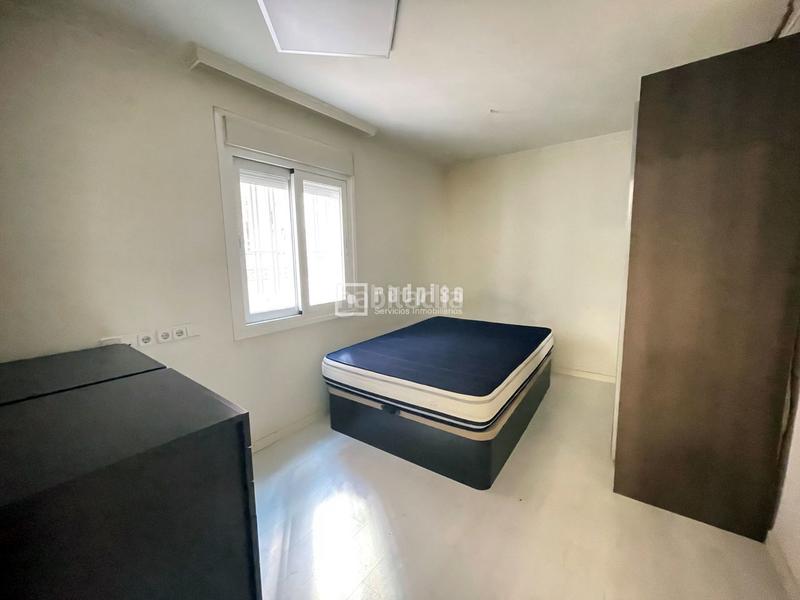 Foto c60aadb0-8ace-4ac3-80e6-3504504c18bf. Piso excelente vivienda en calle boltaña para entrar a vivir en Madrid