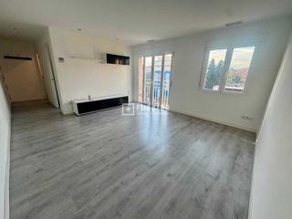Location Appartement  Alcalá. Excelente vivienda en plena calle alcalá