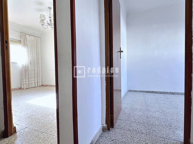 Foto 000fc7c9-2375-40c3-a361-0c60f2b1b0b0. Piso en Canillejas Madrid