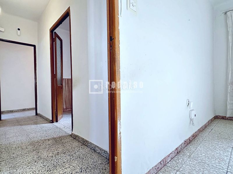 Foto 49ae6546-5068-4891-8d21-2e8480862bbb. Piso en Canillejas Madrid