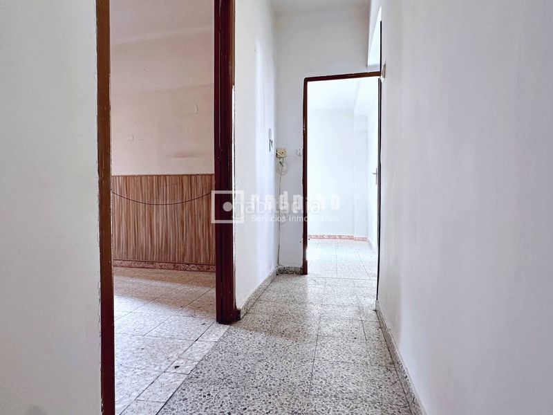 Foto 66654930-6d7b-4429-b8d0-3cd005b6383e. Piso en Canillejas Madrid