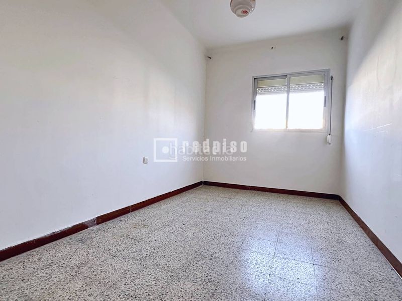 Foto b72f8101-8684-440a-8453-e521ff6c531c. Piso en Canillejas Madrid