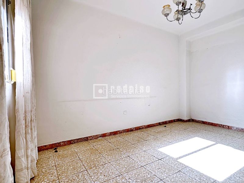 Foto d33a9ab4-ad10-49a1-838c-a3d38456966c. Piso en Canillejas Madrid