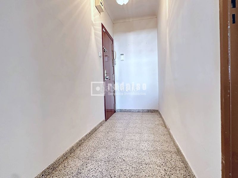 Foto fbfe5d5c-714c-4984-8b76-7c205b5e7143. Piso en Canillejas Madrid