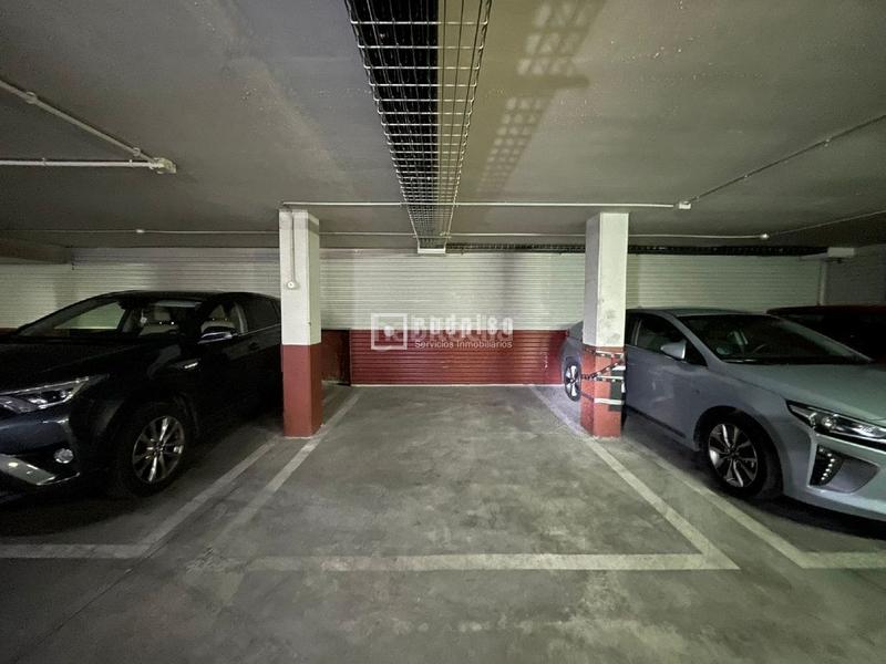 Foto ec3f05fb-fa4f-4567-a399-b226798b368e. Car parking in Dehesa Vieja-Puente Cultural San Sebastián de los Reyes