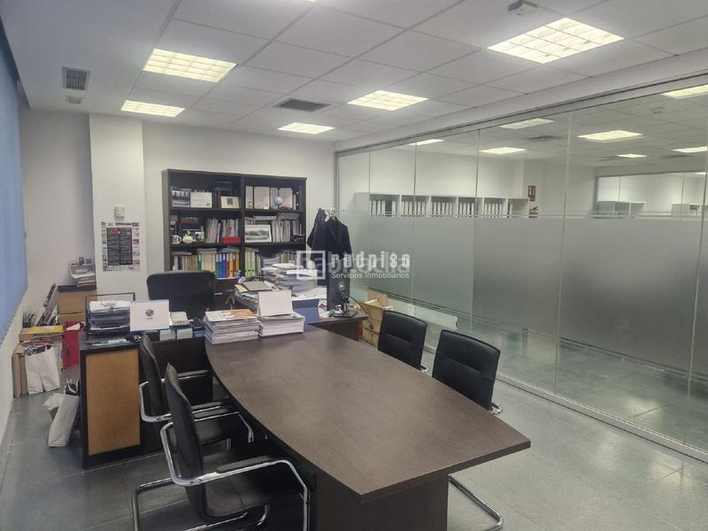 Foto 25d26d53-9e32-42bf-8b5e-ccbeff87387b. Office space with parking in Polígono Industrial-Norte San Sebastián de los Reyes