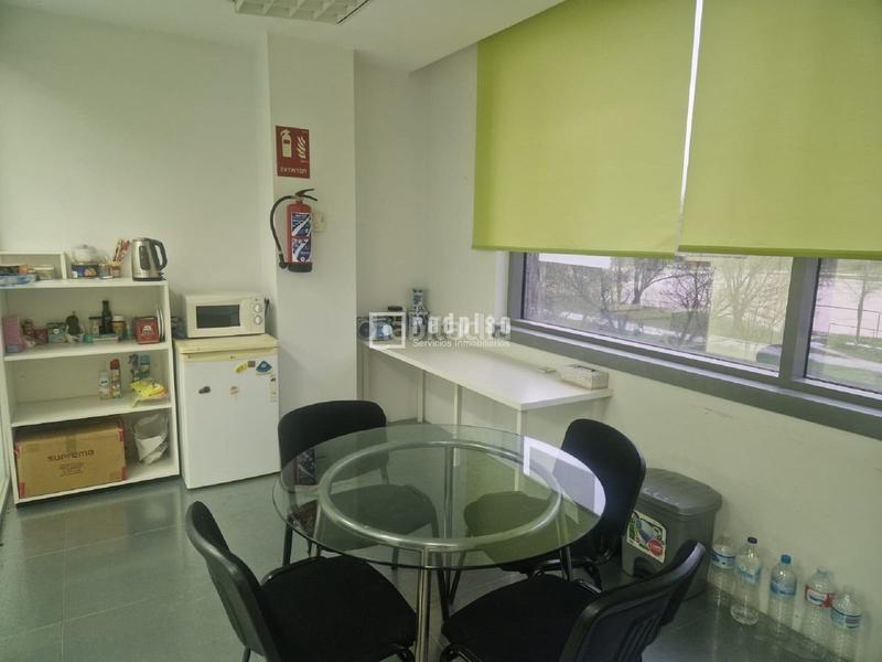 Foto 542df241-6ec4-4ad7-9d0c-79be6f55d86e. Office space with parking in Polígono Industrial-Norte San Sebastián de los Reyes