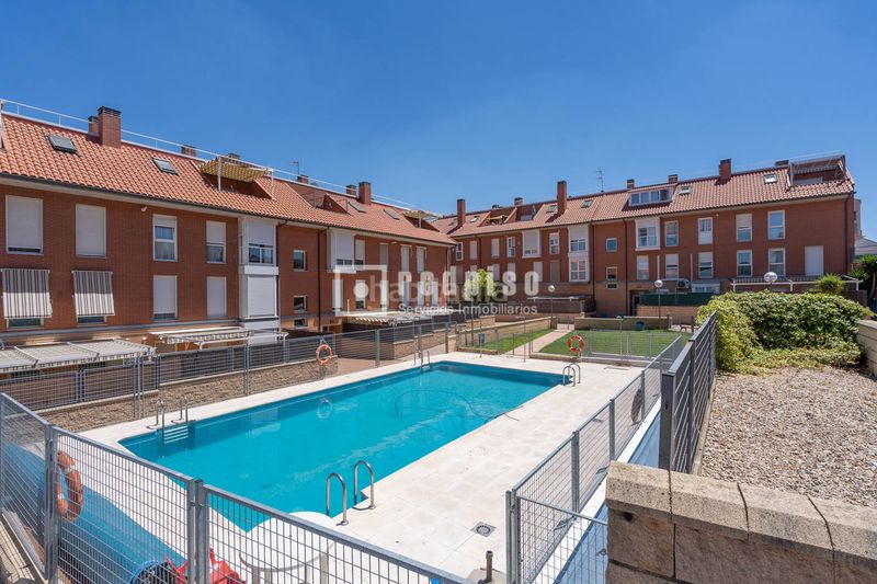 Foto 65d6c462-4898-426a-8dfa-edf5e0c9dbb9. Pis amb calefacció aparcament piscina a Las Castañeras - Bulevar Arroyomolinos