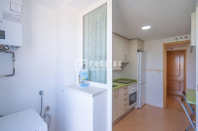 Foto ef6ca458-f5ce-47c3-8b4e-372ec580273d. Pis amb calefacció aparcament piscina a Las Castañeras - Bulevar Arroyomolinos