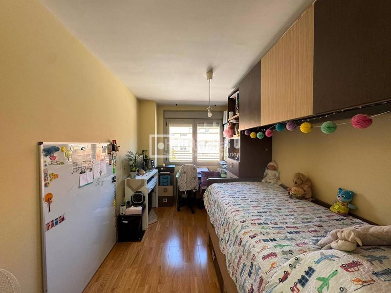 Foto 42c21efb-6f33-4cbb-8fee-9e90936ddce5. Pis amb calefacció aparcament piscina a Zona Europa Arroyomolinos