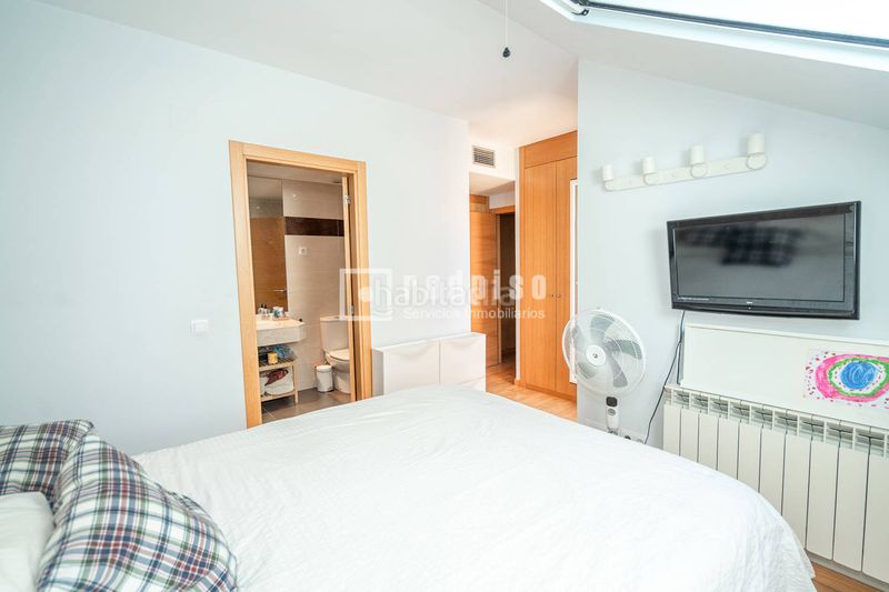 Foto b669573c-a208-44bb-87c3-8cdfad1f65d8. Pis amb calefacció aparcament piscina a Las Castañeras - Bulevar Arroyomolinos