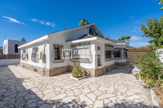 Xalet en Casco Antiguo - La Dehesa - Los Monteros. Se vende fabuloso chalet pareado en zona casco antiguo la dehesa